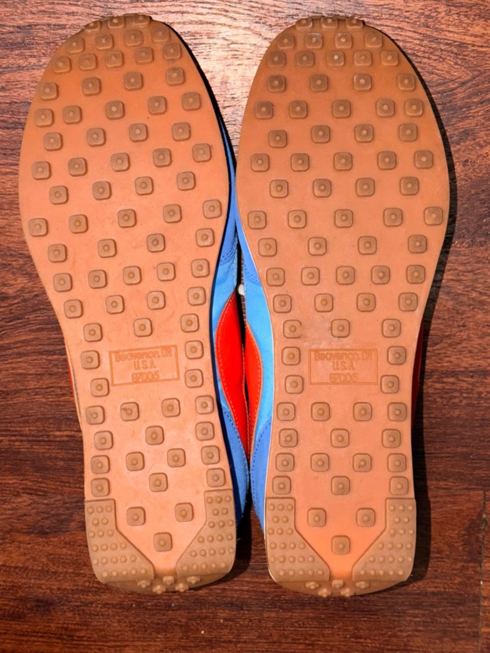 Nike size 11.5 - Picture 13 of 13
